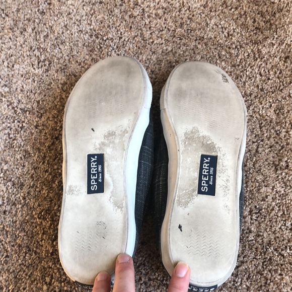 Sperry top-slider black and white tennis shoes. 9 - Picture 7 of 9